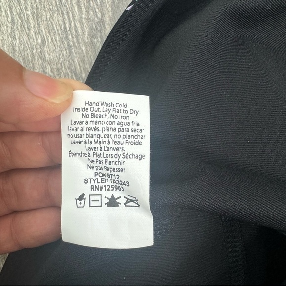 Beyond Yoga Cropped Star Metallic Print Leggings Tights Size Small NWOT - Picture 7 of 14